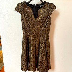 Julia Jordan Cocktail Dress - gold & black; 6